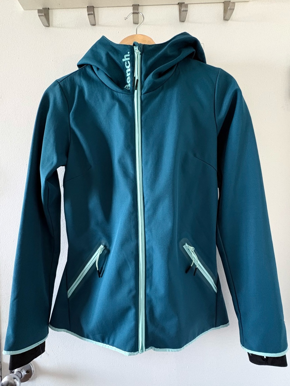 Bench Women's Slim Softshell Zip-Up Jacket Blue Marl Size Small